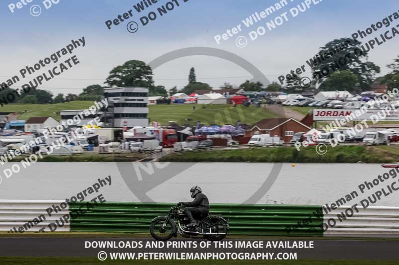 Vintage motorcycle club;eventdigitalimages;mallory park;mallory park trackday photographs;no limits trackdays;peter wileman photography;trackday digital images;trackday photos;vmcc festival 1000 bikes photographs